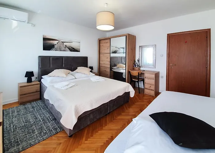 Frano Apartamento Dramalj