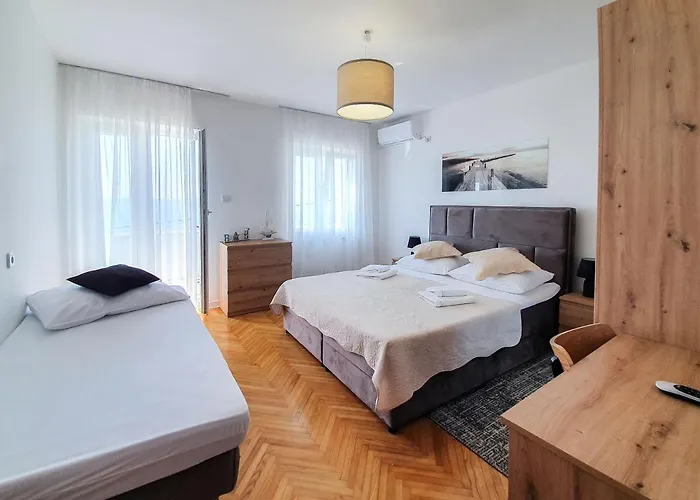 Frano Apartment Dramalj