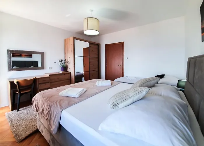 Apartment Frano Dramalj